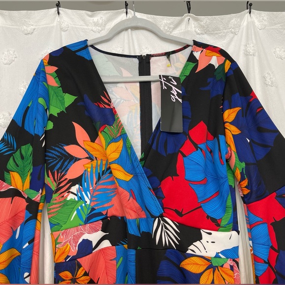 Winter Women 1X Jumpsuits V-Neck Full Flare Sleeve Print - Picture 5 of 7